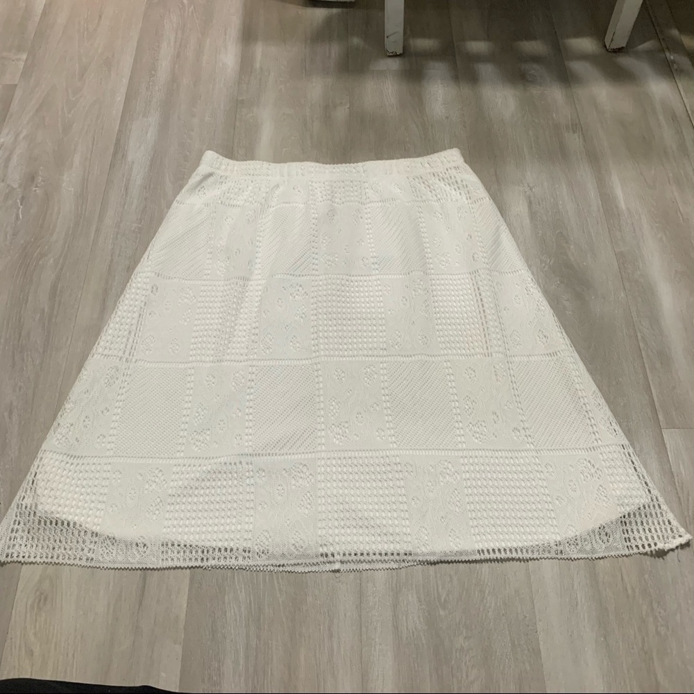 Decorated Originals White Lace A Line Skirt Sz L